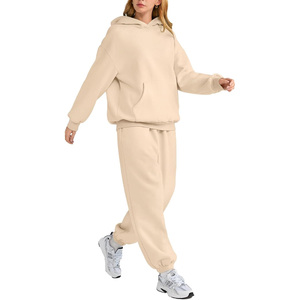Conjunto deportivo para mujer con logotipo personalizado, chaqueta y pantalones transpirables de secado rápido para entrenamiento en el gimnasio y correr - Product Image 1