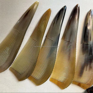 Peigne à cheveux en corne de boeuf de buffle naturel pour tous les types de poils produits d'artisanat en gros - Product Image 1