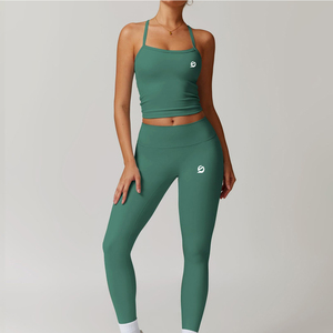 Conjunto de yoga para mujer a precio asequible, con logo personalizado, ropa deportiva activa para gimnasio, conjunto de yoga sostenible de nuevo diseño para mujer - Product Image 4