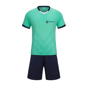 Uniforme de Fútbol de Último Diseño, Nuevo Estilo, Calidad Premium, Color Sólido, en Venta - Product Image 1