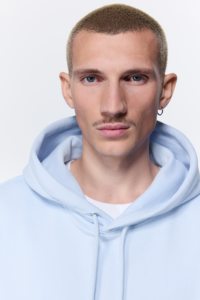 เสื้อฮู้ดผู้ชายแฟชั่น ผ้าฝ้ายฟลีซหนานุ่ม สำหรับฤดูหนาว ขายส่ง - Product Image 4