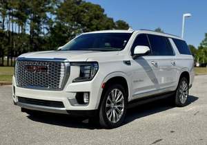 SUV grand format XL Denali 2021 d'occasion, finition de luxe haut de gamme - Product Image 4