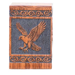 Urna de cremación de madera con águila grabada, recuerdo conmemorativo rústico, recuerdo conmemorativo personalizado, urnas de cremación para cenizas humanas - Product Image 1