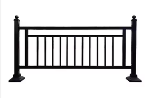 Rampe de balcon moderne en métal noir avec barres verticales pour clôture de terrasse, conception de sécurité pour villa - Product Image 4