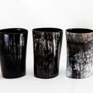Verre à shot vintage en corne de buffle, fait main, rustique, pour la consommation, vaisselle de bar en corne naturelle, collection de service de boissons traditionnelles - Product Image 3