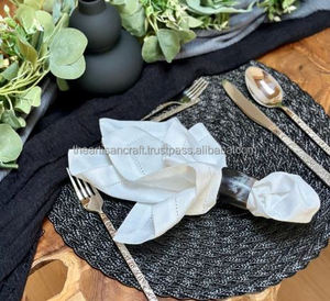 Ensemble de 2 ronds de serviette en corne de buffle poli noir Artisan Crafted Animal and Nautical Style Souvenirs Natural Crafts - Product Image 3