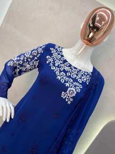 Conjunto de Kurta/Kuri con Bordado de Diseño Moderno y Dupatta, Hermoso Vestido Tradicional para Fiestas, Elegante Color Azul Flor - Product Image 4