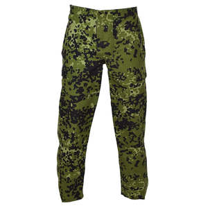 Los pantalones de camuflaje ligeros de la uniforme de Dinamarca están diseñados para brindar comodidad en climas cálidos, son transpirables y fáciles de usar durante mucho tiempo. - Product Image 1