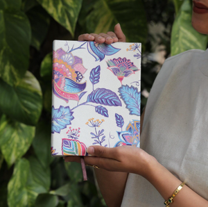 Diario Boho Chic Hecho a Mano, Cuaderno de Tapa Dura con Diseño Floral Paisley Colorido, con Marcador, Diario con Estampado Indio Vintage, Regalo para Ella - Product Image 3