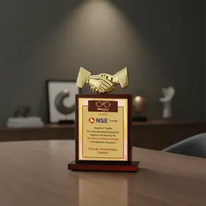 รางวัลอะคริลิคพรีเมียมสำหรับการบรรลุผลสำเร็จ พร้อมฐานไม้สำหรับสำนักงาน รางวัลบริษัท รางวัลธุรกิจ - Product Image 1