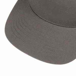 Casquette Trucker Tendance avec Patch Brodé Personnalisé, Calotte Haute, Dos en Maille, Fermeture Snapback Ajustable, pour l'Extérieur et le Streetwear - Product Image 2