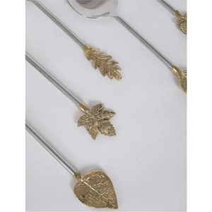 Ensemble cuillère et fourchette à dessert en résine faits à la main avec manche effet soleil |   Couverts radiaux créatifs avec support |   Cadeau unique pour un mariage ou une nouvelle maison - Product Image 2