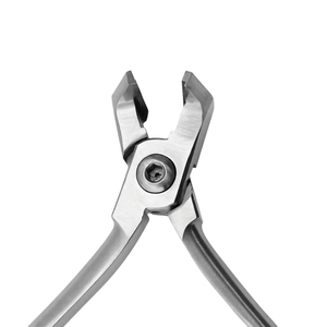 Pince orthodontique manuelle universelle T/C pour coupe et maintien de la extrémité distale, 4,5 pouces, avec inserts en carbure de tungstène, manche doré, réglable - Product Image 6
