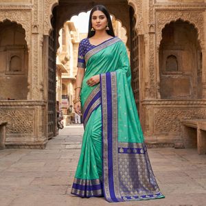 Sari Tradicional Indio de Seda Banarasi con Trabajo de Tejido Zari para Bodas y Eventos Festivos, Atuendo para Mujer - Product Image 3