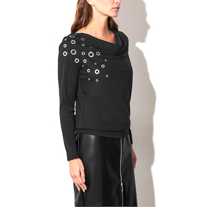 T-shirts pour femmes en spandex noir de luxe de haute qualité avec détails œillets, coupe ample, séchage rapide, 100 % polyester brodé, forte demande - Product Image 5