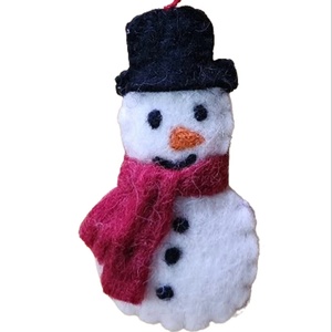 Adorno colgante de fieltro hecho a mano de Nepal, decoraciones para fiesta de Navidad con muñeco de nieve, Ángel, rosa y forma de número para decoración festiva - Product Image 4