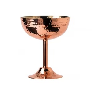 Gobelet à vin élégant et moderne en métal, en acier inoxydable, réutilisable, verre à vin de qualité supérieure pour mariage, hôtel, bar - Product Image 1