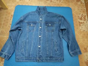 MANWA Men's Classic Blue Denim Jacket Vintage Color Blocking Casual Turn-down Collar Regular Fit Pullover Closure Breathable - Product Image 2