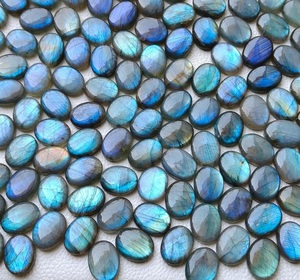 พลอยลาบราดอไรต์ทรงรีแบบคาโบชอง สีฟ้าประกายสวยงาม สำหรับทำเครื่องประดับ ขายส่งจากผู้ผลิต - Product Image 6