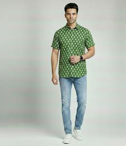 Mejor Colección de Camisas de Algodón Azul de Manga Corta, Casuales y Formales, con Estampado Batik Hecho a Mano, para Hombre - Product Image 4