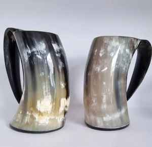 Jarra de cerveza con forma de cuerno, jarra vikinga con forma de cuerno, cuerno nórdico para beber - Product Image 1