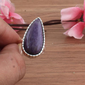 Bague en argent sterling 925 avec charoïte naturelle violette pour femme, bijou de mariage classique avec pierre précieuse - Product Image 1