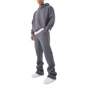 Ensemble de survêtement gris à capuche pour homme, manches longues, couleur unie, tenue décontractée, coton respirant, tenue d'automne, coupe ample avec poches latérales - Product Image 1