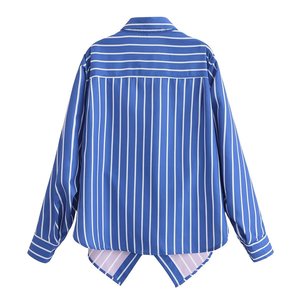 Chemise décontractée à rayures pour femme, coupe régulière, en polyester non tissé, à épaules tombantes, boutonnée, manches longues, collection automne, vente en gros pour boutiques - Product Image 3