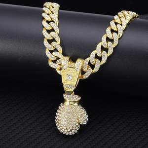 Collier Pendentif Croix en Argent Sterling 925 Plaqué Or 18K pour Homme, Style Hip Hop, avec Montre Entièrement Sertie de Moissanite et Chaîne Maille Cubaine, UK - Product Image 1