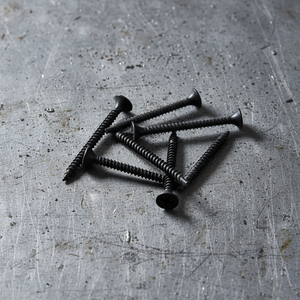 Tornillos para Paneles de Yeso con Recubrimiento de Fosfato, Clase 8.8, Métricos/Pulgadas, de Acero al Carbono de Grado Industrial, Certificados BIS, Negros, a Granel - Product Image 1