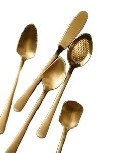 Cuillère à dessert en métal de qualité supérieure ensemble de couverts en acier inoxydable poli fini parfait pour les ustensiles de cuisine et les repas élégants - Product Image 5