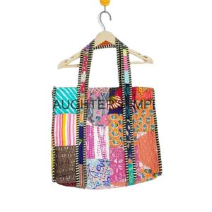 Bolso de hombro acolchado de algodón con estampado de bloques de mano indio de primera calidad al por mayor, bolso de hombro de retazos, estilo Vintage para mujer, para regalos de viaje - Product Image 1