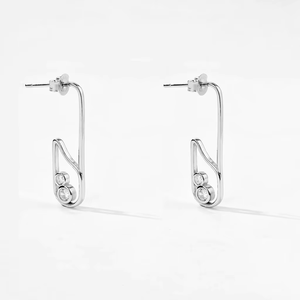 Boucles d'oreilles pendantes tendance en or massif 10K, clous d'oreilles en forme d'épingle de sûreté, boucles d'oreilles pendantes en forme de trombone serties de diamants de laboratoire, cadeau pour elle - Product Image 4