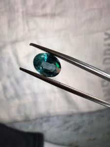 Pierre précieuse naturelle de 1,55 ct, taille ovale, bleu-vert, pierre brute pour bagues, pendentifs, bijoux personnalisés, vente en gros, fournisseur de pierres précieuses - Product Image 1