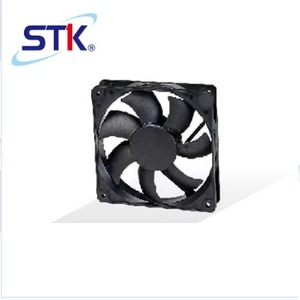 Ventiladores Industriales Axiales ADDA AQ1212 120*120*25mm DC 12V Impermeables con Aspas de Plástico - Product Image 1