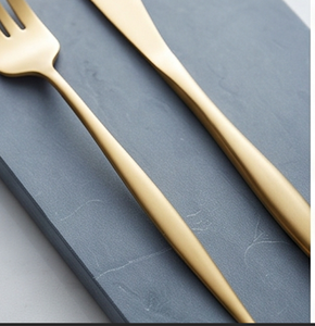 Ensemble de couverts en or mat, design minimaliste, résistant à la rouille, couverts en métal, vaisselle de mariage, manche long - Product Image 2