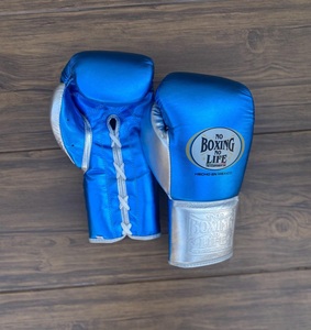 No Boxing No Life Gants de boxe MMA en cuir véritable - Sangle de poignet réglable antidérapante, lacets extensibles, couleurs personnalisables - Product Image 1