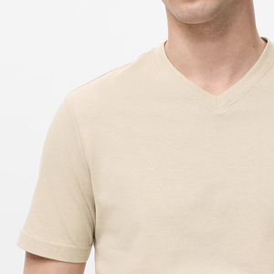 Chemise en coton pour homme à col en V, couleur unie, coupe décontractée, pour un usage quotidien, avec logo personnalisable / Design décontracté avec matière douce - Product Image 3
