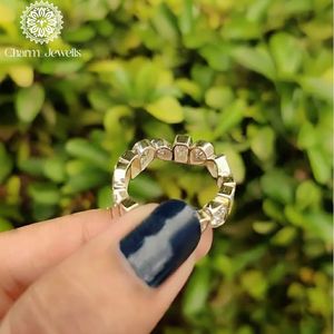 Anillo de compromiso y eternidad Charm_Jewells para mujer, chapado en oro rosa de 18K, plata, moissanita talla cojín, engaste clásico de puntas, IGI - Product Image 2