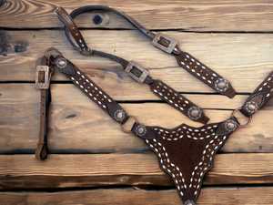 Harnais et collier de poitrine en cuir véritable style gladiateur western, durables, légers, multifonctionnels, prêts à être expédiés. - Product Image 4