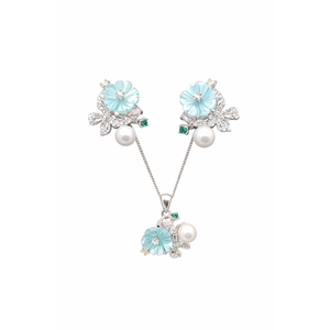 Collier pendentif élégant avec perle d'eau douce florale et zircon cubique bleu, design raffiné - Product Image 2