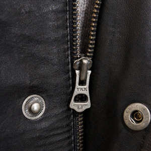 แจ็คเก็ตหนังแฟชั่นผู้ชายมาใหม่ คุณภาพพรีเมียม วัสดุระบายอากาศได้ 100% สไตล์ไฮสตรีทสำหรับฤดูหนาว - Product Image 5