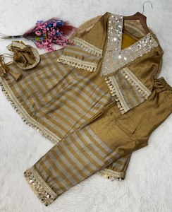TENNECY Ensemble Salwar Kameez Prêt-à-porter pour Femme, Bicolore, en Tissu Léger, avec Broderie Codifiée et Dentelle à Effet Miroir, Style Soirée - Product Image 6