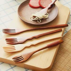 Ensemble de fourchettes à salade réutilisables en bois d'acacia 100% naturel, vente chaude, ustensiles de table pour la maison et les fêtes, style haut de gamme - Product Image 1