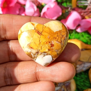 Cœur en jaspe Mookaite naturel poli, pierre de guérison pour le Feng Shui, le Reiki, la méditation, la décoration énergétique - Chakralume Vente en gros - Product Image 4