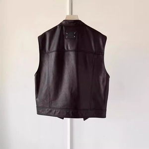 Gilet en cuir personnalisé pour femme, en cuir de vachette véritable, veste sans manches, gilet décontracté pour femme, style motard, vêtement d'extérieur - Product Image 2