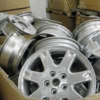Proveedor Directo de Chatarra de Ruedas de Aleación de Aluminio Grado AA de Alta Calidad, Origen España, Servicio OEM/ODM, 99.99% Puro, 25 kg