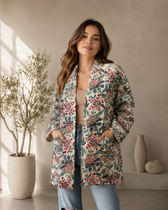 Chaqueta Kantha de Algodón Hecha a Mano para Mujer, Acolchada, Reversible, Estilo Vintage, Patchwork, Colorida, Estilo Boho Étnico, Prenda Exterior Suave - Product Image 4