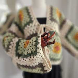 Women's <b>Crocheted</b> Patchwork <b>Cardigan</b> V Neck Batwing Sleeve Bohemian Style Autumn Wear - Product Image 2