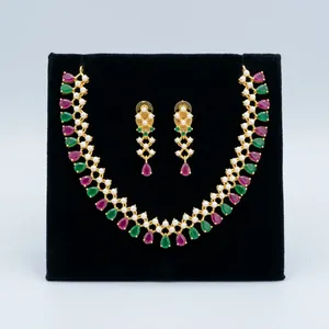 Collier en alliage de cuivre et perles indiennes pour femmes, plaqué or, avec zirconiums cubiques, ensemble de bijoux traditionnels pour mariée, mariage et fête, vente en gros ODM - Product Image 4